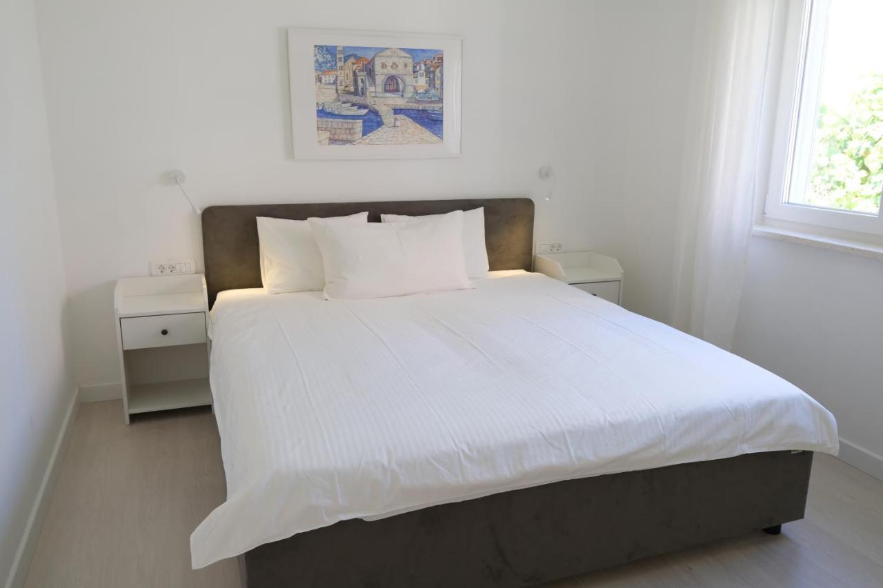 Feelathome Hvar Apartments Hvar Town Esterno foto